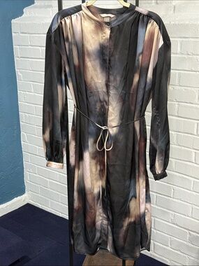 H&M Long Sleeve Button-Front Dress in Black, Taupe & Cream Tie-Dye - Oversized